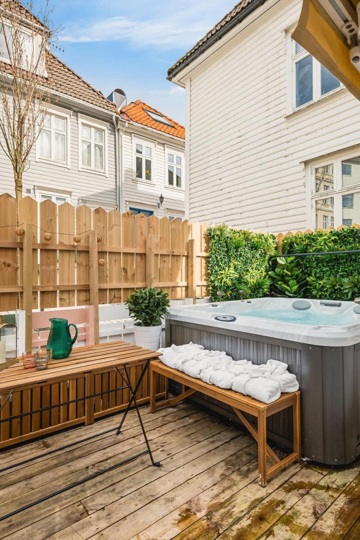 Dinbnb Homes I #1 Bnb In Bergen I Jacuzzi & Parking & Location Екстериор снимка